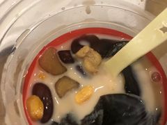 -八婆婆烧仙草(中山路店)