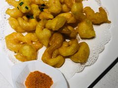 软炸虾仁-闫府私房菜·百年鲁菜(恒隆店)
