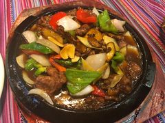 -香巴拉云南餐厅(华莱坞店)