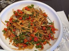 -川流不息·地道川菜·小龙虾(松东路店)