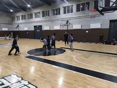 -梦想之巅·青少年篮球·羽毛球·培训中心(西站店)