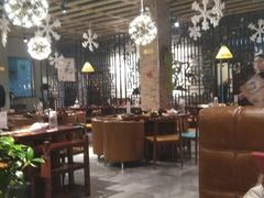大堂-高兴壹锅·潮汕鲜牛肉火锅(良乡梅花庄店)