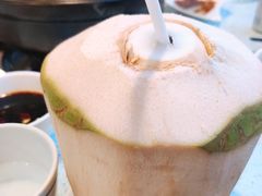 海南鲜椰青-烹然四季椰子鸡火锅(团结湖总店)