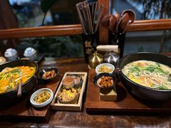 -银米·云南传统过桥米线(双廊黑金冠店)