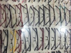 -朱师傅眼镜·蔡司·依视路·尼康(市先进店)