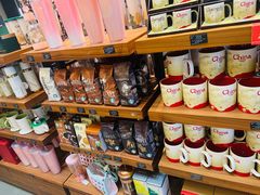 零售区-星巴克臻选(成都宽窄巷子店)