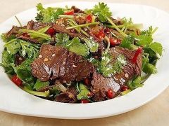 香菜拌牛肉-亿香院土菜馆(东岳街店)