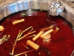 -肖肖酸萝卜鱼火锅(总店)