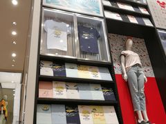 -优衣库(深圳万象天地旗舰店)