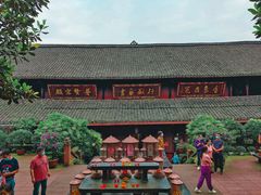 -峨眉山报国寺