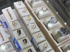 -海星奢选二手奢侈品手表包包鉴定回收寄卖(墨玉南路店)
