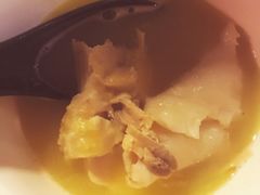 -鲜入围煮花胶鸡海鲜火锅