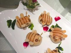 海苔蜜蜂包-荣粤酒家·融合粤菜