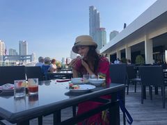 -曼谷湄南河畔华美达广场酒店