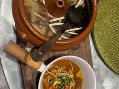 野生菌竹荪汽锅鸡-雀舞云南菜(乐客城店)