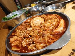 炒年糕-姜虎东白丁烤肉(恒隆广场店)