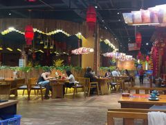 -老滇山寨•云南特色菜•地方菜•民族风情歌舞表演(金碧店)