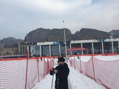 -荣盛康旅野三坡滑雪场