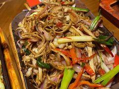 -雀舞云南菜(天津天河城购物中心店)