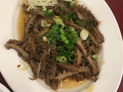 -尊品原汁牛肉面