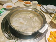 -煲大王猪肚鸡·椰子鸡火锅(红谷滩万达店)