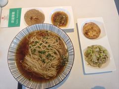-鲜艳西餐厅(衡山路十二号华邑店)