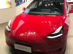 -TESLA 特斯拉(上海太古汇体验店)