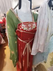 -汉仪华裳汉服馆(打浦桥店)