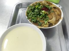 豆浆-正味斋锅巴菜(西北角店)