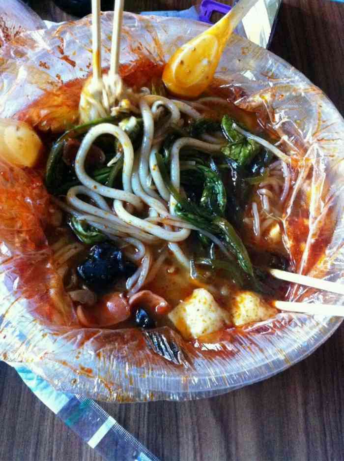 cg砂锅米线(红粉路店)-"外卖经常点的一家米线,汤的味道很不错,冬.