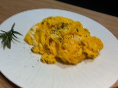 -一朵菌·野生菌探索家火锅(南亚店)
