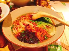 -百春原湖南牛肉粉(百联世纪店)