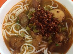 红烧猪手-湖南常德牛肉粉(翻身店)