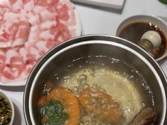 -澳洲肥牛火锅(转盘路店)