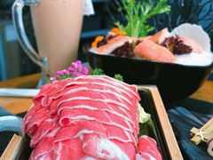 -湊湊火锅·茶憩(南京东路悦荟店)