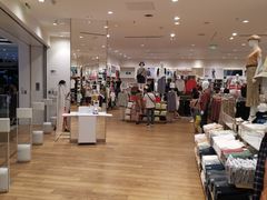 店内环境-优衣库(广州番禺万达广场店)