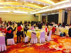 -山明水秀大饭店