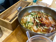 -牛信亭韩国料理·炭火烤肉(紫藤路店)