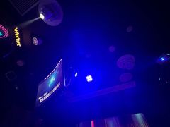 -温莎KTV(珠江路店)