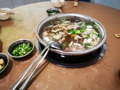 -黑竹沟新场牛肉火锅