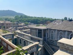 -清风小镇闯关东影视基地