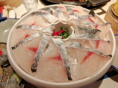 -爱你您·自家鱼塘·活水喷泉鱼火锅(八里店)