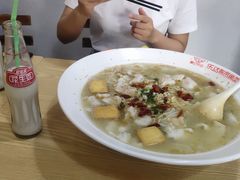 -乐达酸菜鱼面(山师东路店)