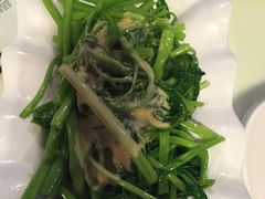 -新大咀港式茶餐厅(宝山万达店)