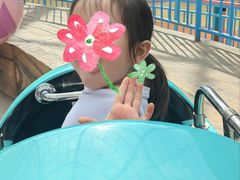 -蓝精灵乐园·世茂精灵之城主题乐园