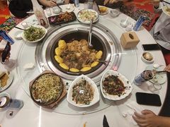 -人民公社铁锅炖·东北菜(卫国道店)