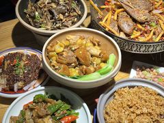 -小三峡食府(西五路店)