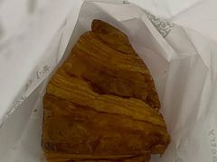 爆浆牛角包-六贤记(杭州龙湖滨江天街店)