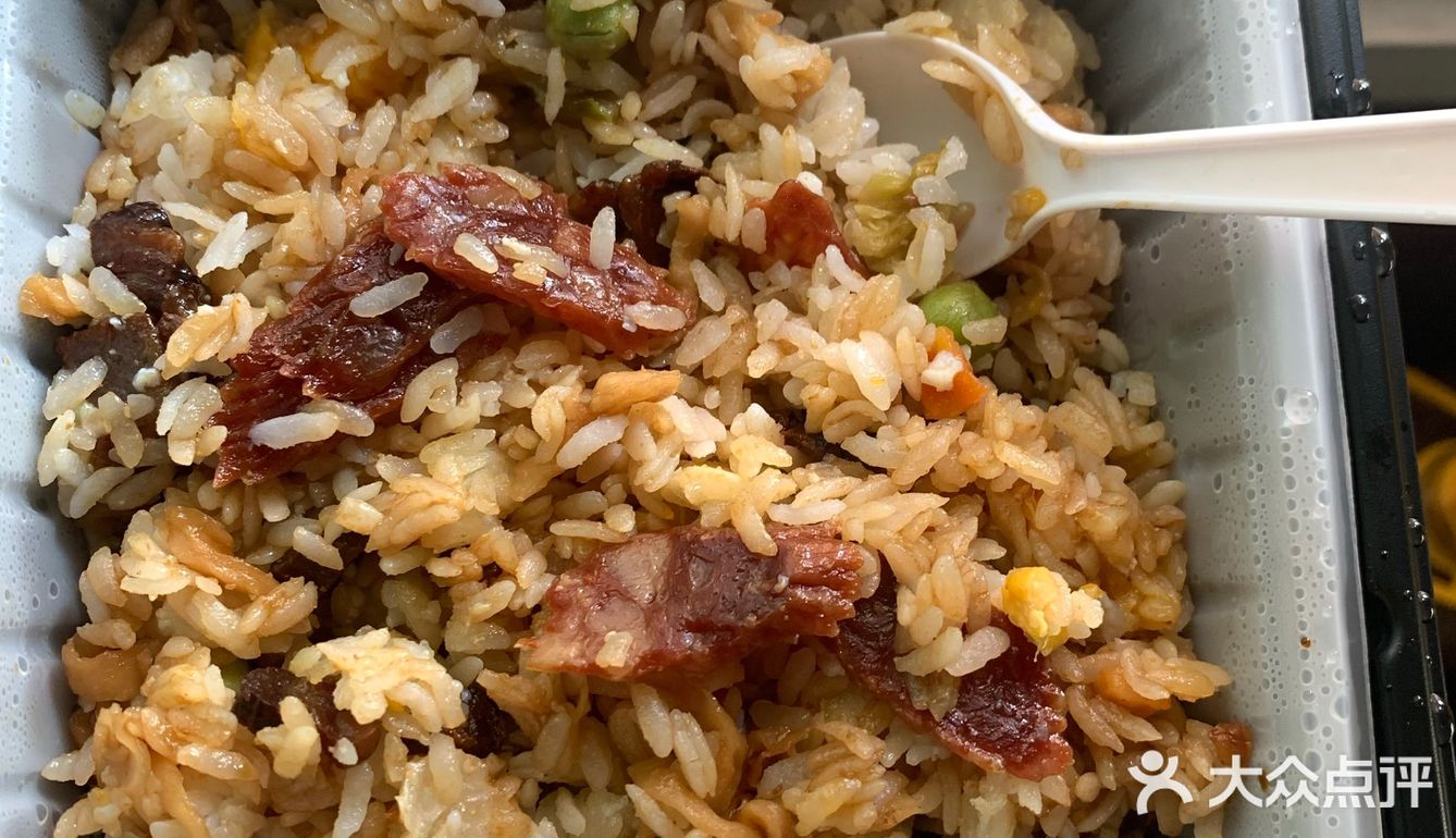 腊味自热饭
