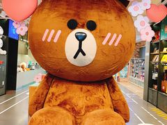 -LINE FRIENDS Garosu-gil Flagship Store